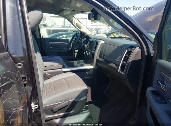 1C6RR7GT3HS650535 2017 RAM 1500 Black Front interior view
