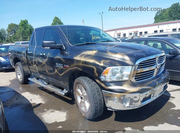1C6RR7GT3HS650535 2017 RAM 1500 Black Rear interior view