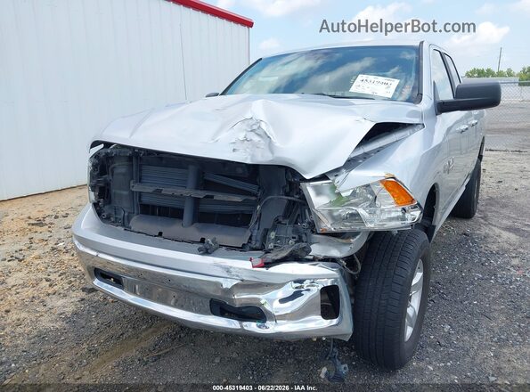 1C6RR7GT9HS822180 2017 RAM 1500 Silver Vista frontal
