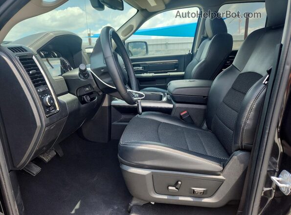 1C6RR7HT9JS125046 2018 RAM 1500 Black Սալոնի դիմացի տեսք