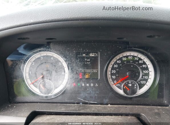 1C6RR7KG0HS597576 2017 RAM 1500 White Vista de los asientos traseros