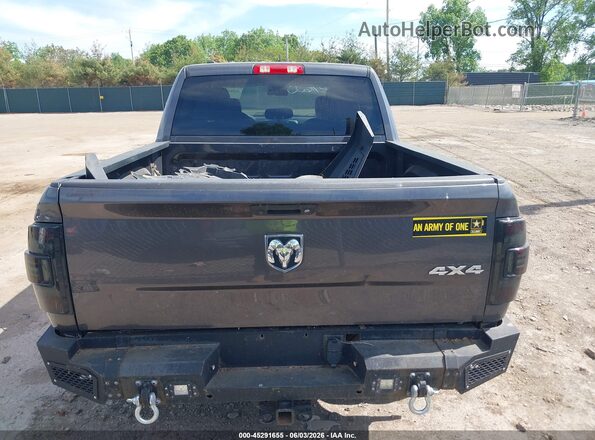 1C6RR7KG1JS102145 2018 RAM 1500 Серый 