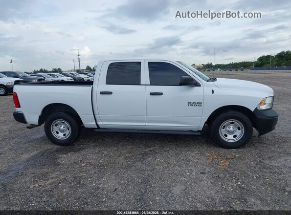 1C6RR7KG4JS294239 2018 RAM 1500 White უკანა სალონის ხედი