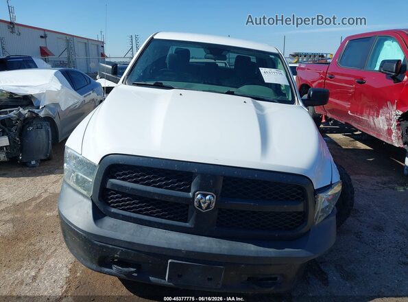 1C6RR7KG6JS266829 2018 RAM 1500 White ხელსაწყოთა პანელის ხედი