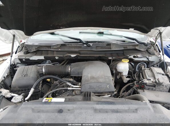 1C6RR7KG6JS306777 2018 RAM 1500 Белый 
