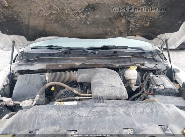 1C6RR7KG7JS291528 2018 RAM 1500 White უკანა ხედი