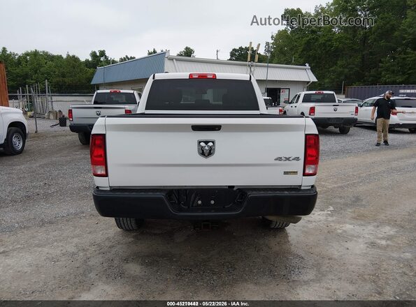 1C6RR7KG7JS306688 2018 RAM 1500 White 