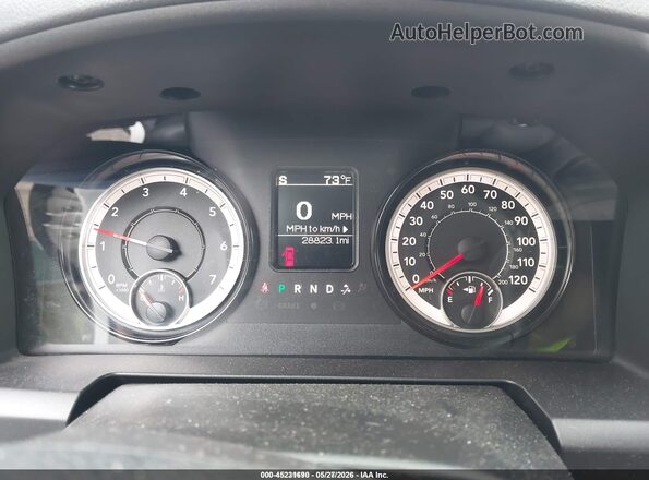 1C6RR7KG8JS293112 2018 RAM 1500 White Հետևի նստատեղերի տեսք