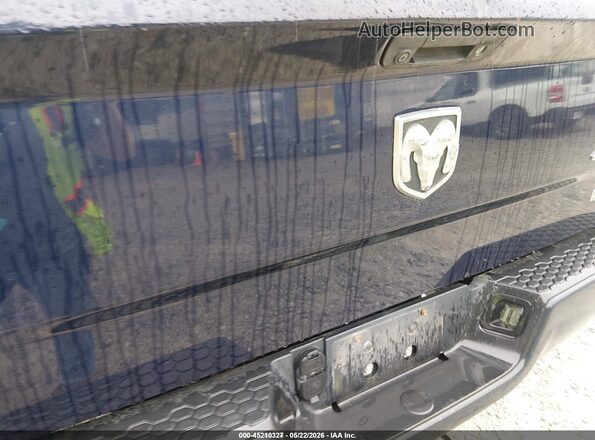 1C6RR7KG8JS306683 2018 RAM 1500 Blue Դիմացի տեսք