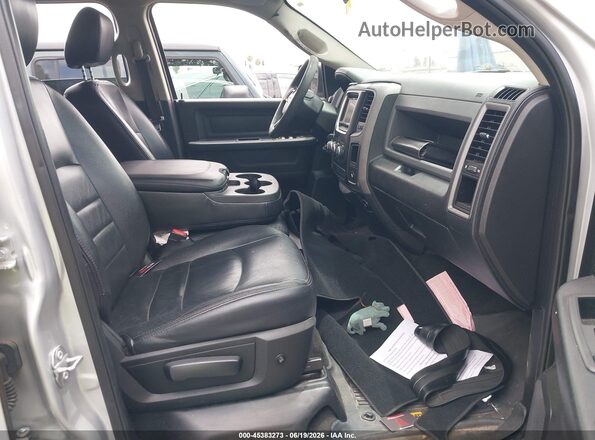 1C6RR7KG9HS831598 2017 RAM 1500 Silver Widok wnętrza z przodu