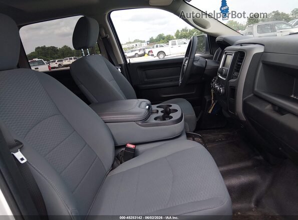 1C6RR7KGXJS315823 2018 RAM 1500 White 