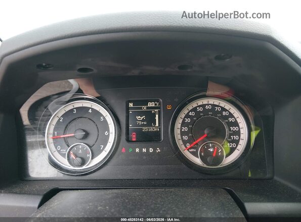 1C6RR7KGXJS315823 2018 RAM 1500 White 