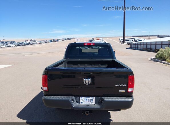 1C6RR7KGXJS318981 2018 RAM 1500 Blue 
