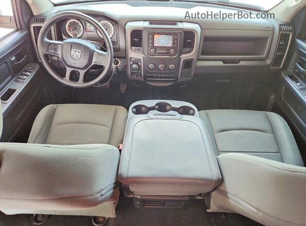 1C6RR7KT1GS281714 2016 RAM 1500 Silver Dashboard view