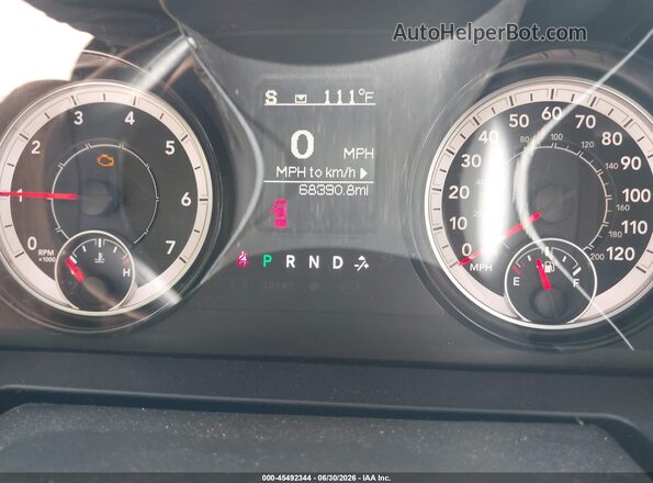 1C6RR7KT1JS222590 2018 RAM 1500 Black უკანა სავარძლების ხედი