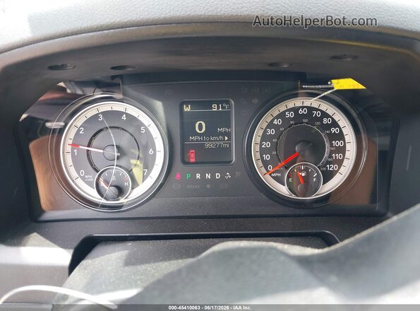 1C6RR7KT2JS148399 2018 RAM 1500 Black Հետևի նստատեղերի տեսք