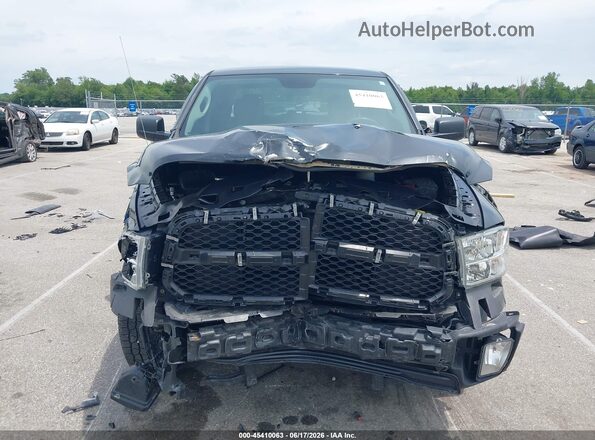 1C6RR7KT2JS148399 2018 RAM 1500 Black Սալոնի հետևի տեսք