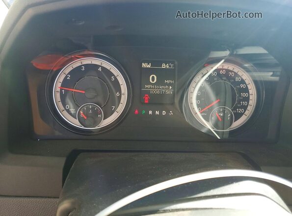 1C6RR7KT6JS295891 2018 RAM 1500 Blue Widok zestawu wskaźników