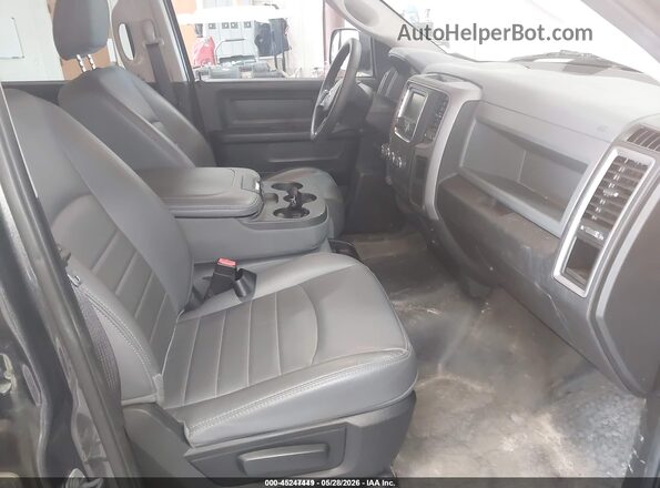 1C6RR7KT6JS348234 2018 RAM 1500 Gray წინა სალონის ხედი