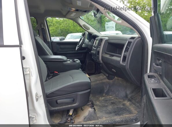 1C6RR7KT6MS569241 2021 RAM 1500 CLASSIC White Вид салону спереду