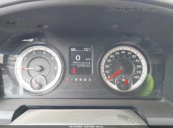 1C6RR7KT6MS569241 2021 RAM 1500 CLASSIC White Вид задніх сидінь