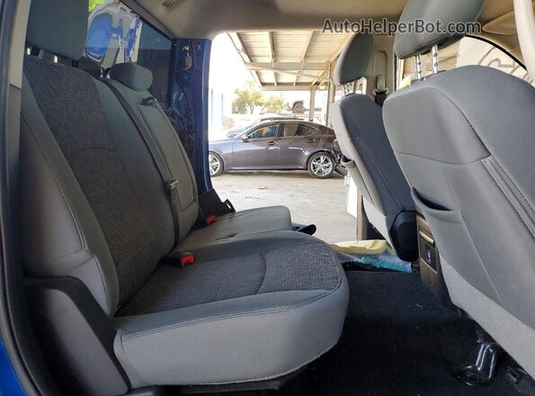 1C6RR7LG2GS398087 2016 RAM 1500 Blue Vista de los asientos traseros