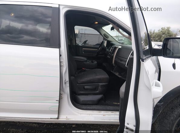 1C6RR7LG7KS720442 2019 RAM 1500 CLASSIC White Вид салону спереду