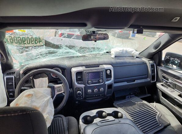 1C6RR7LG7RS157533 2024 RAM 1500 Black Vista del salpicadero