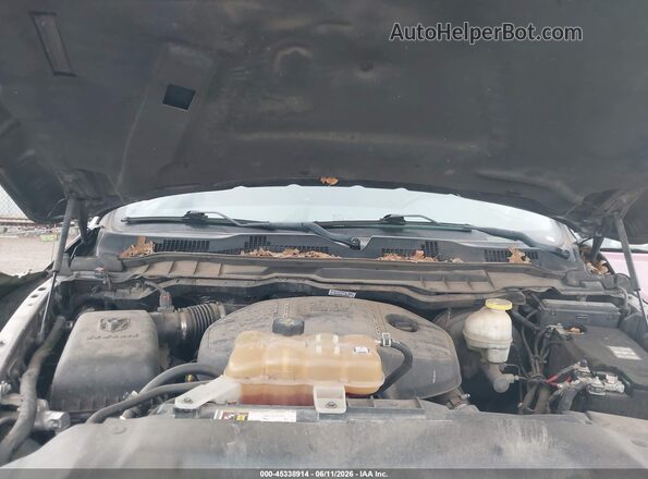 1C6RR7LM3HS875116 2017 RAM 1500 Silver Vista trasera