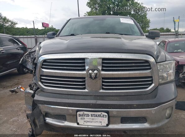 1C6RR7LM3HS875116 2017 RAM 1500 Silver Vista del cuadro de instrumentos