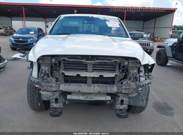 1C6RR7LM9GS172439 2016 RAM 1500 White უკანა სალონის ხედი
