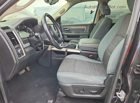1C6RR7LM9JS241783 2018 RAM 1500 Black წინა სალონის ხედი