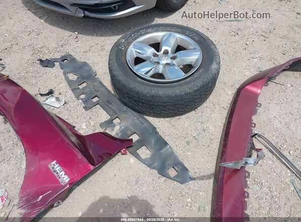 1C6RR7LT0HS531699 2017 RAM 1500 Burgundy Սարքավորումների վահանակի տեսք