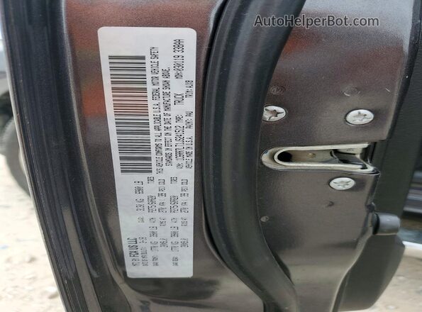 1C6RR7LT1JS241512 2018 RAM 1500 Серый Вид подкапотного пространства