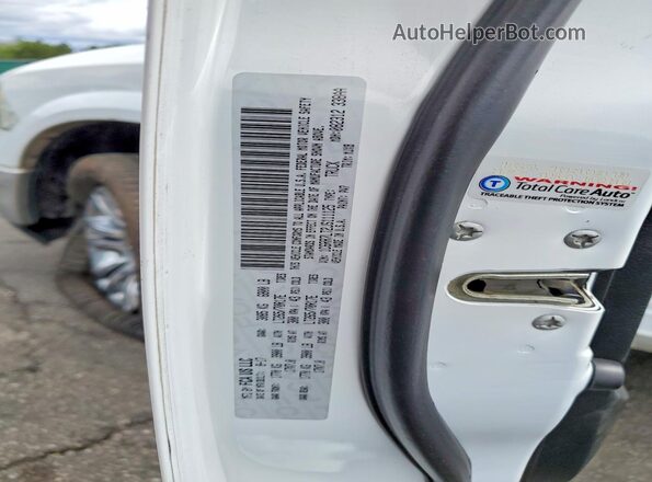 1C6RR7LT2JS111125 2018 RAM 1500 White Շարժիչի բաժամունքի տեսք