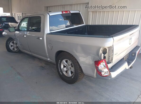 1C6RR7LT2JS202640 2018 RAM 1500 Silver Trasero izquierdo