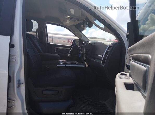 1C6RR7LT3GS308037 2016 RAM 1500 White Вид салону спереду