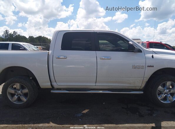 1C6RR7LT3GS308037 2016 RAM 1500 White Вид задньої частини салону