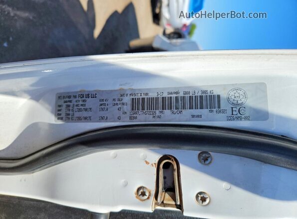 1C6RR7LT7HS722326 2017 RAM 1500 White 