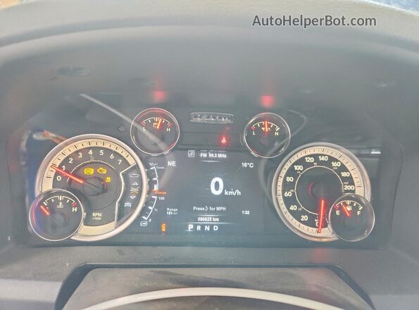 1C6RR7LT7JS124405 2018 RAM 1500 Blue Instrument cluster view