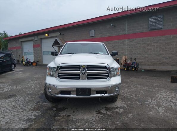 1C6RR7LTXKS535654 2019 RAM 1500 CLASSIC White Vista del cuadro de instrumentos