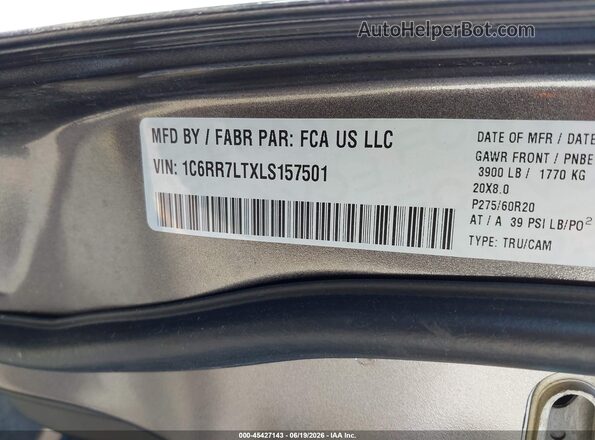 1C6RR7LTXLS157501 2020 RAM 1500 CLASSIC Gray Вид підкапотного простору