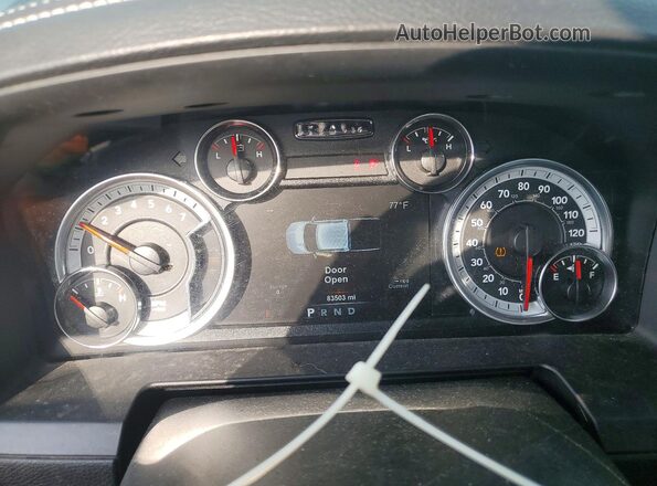 1C6RR7MT8JS129899 2018 RAM 1500 Charcoal Vista del cuadro de instrumentos