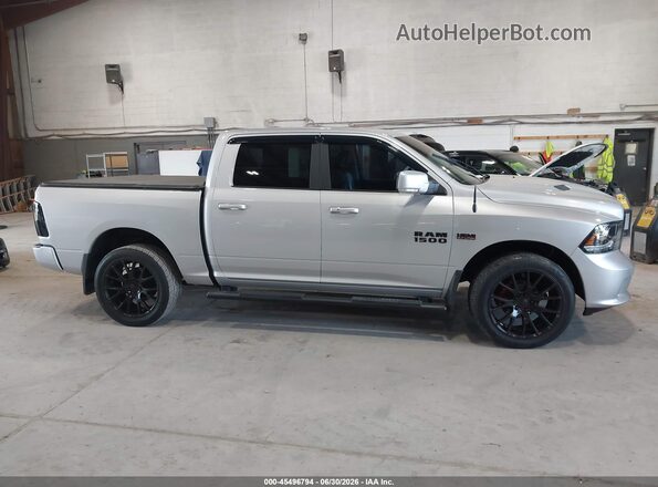 1C6RR7MTXJS241202 2018 RAM 1500 Gray Rear interior view