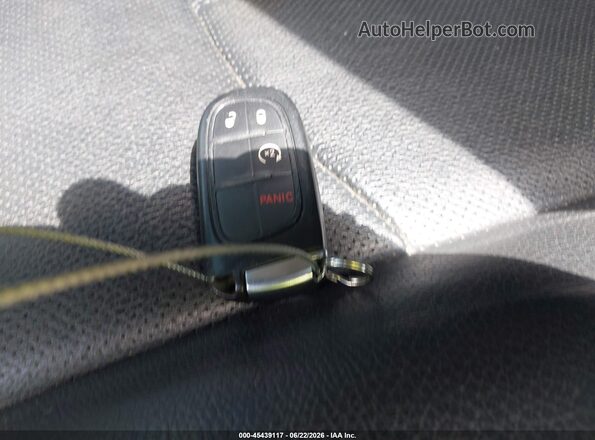 1C6RR7NM0JS230815 2018 RAM 1500 Black Dashboard view