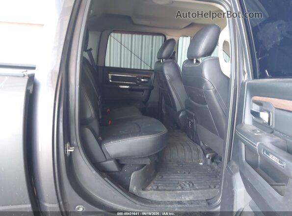 1C6RR7NM3JS338619 2018 RAM 1500 Gray VIN կոդի պիտակի տեսք