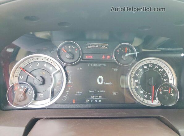 1C6RR7NM4JS355266 2018 RAM 1500 Burgundy Vista del cuadro de instrumentos