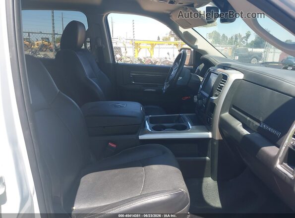 1C6RR7NM5HS558399 2017 RAM 1500 White Front interior view