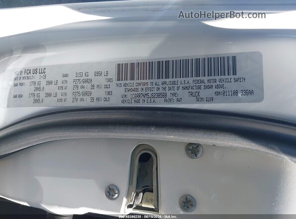 1C6RR7NM5JS238568 2018 RAM 1500 Белый 