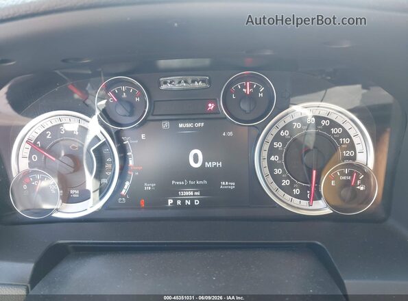 1C6RR7NM5JS352392 2018 RAM 1500 Black Vista de los asientos traseros